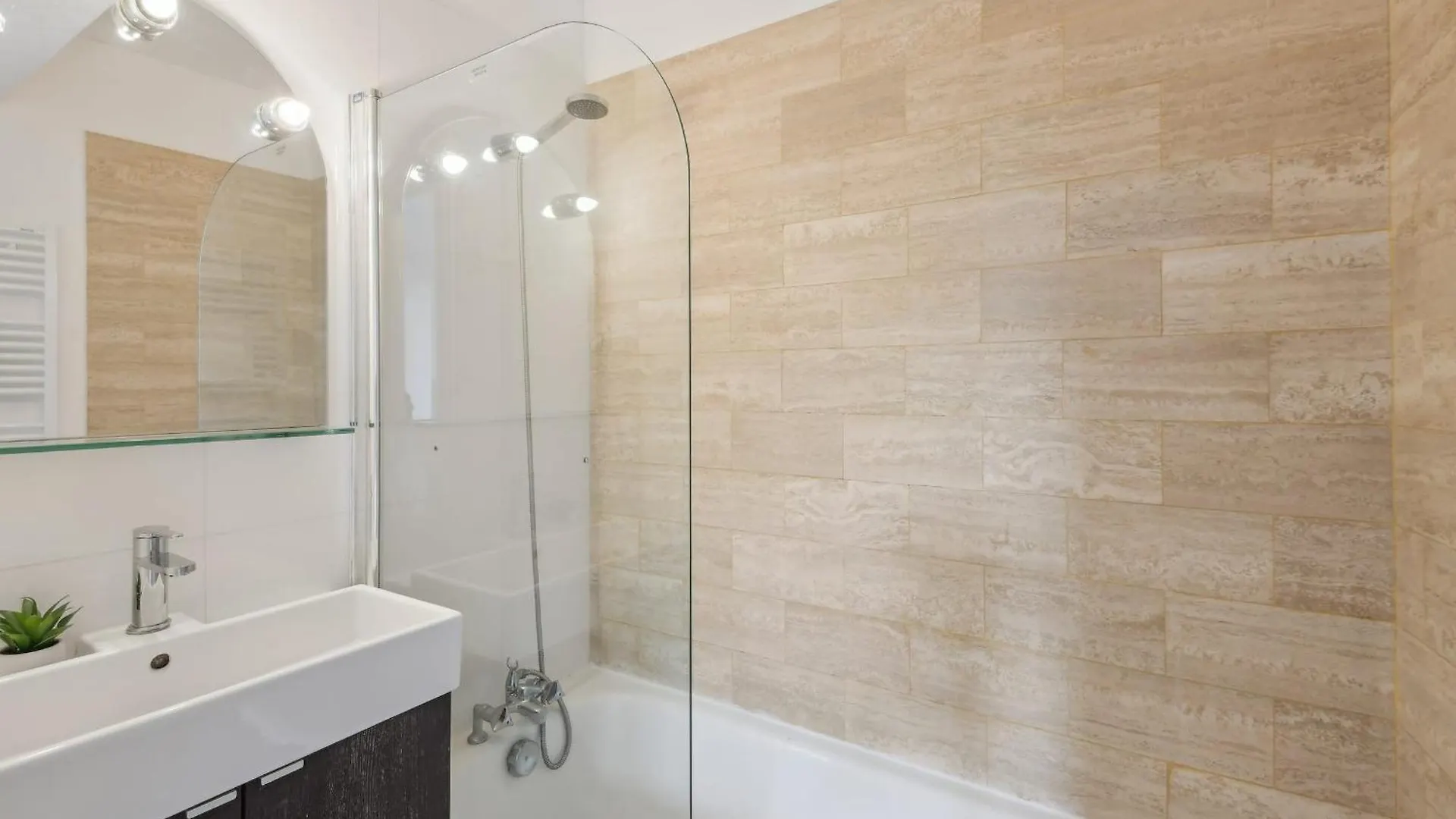 Latin Quarter & Jardin Des Plantes - 1Br - Cityapartmentstay Paris 0*,